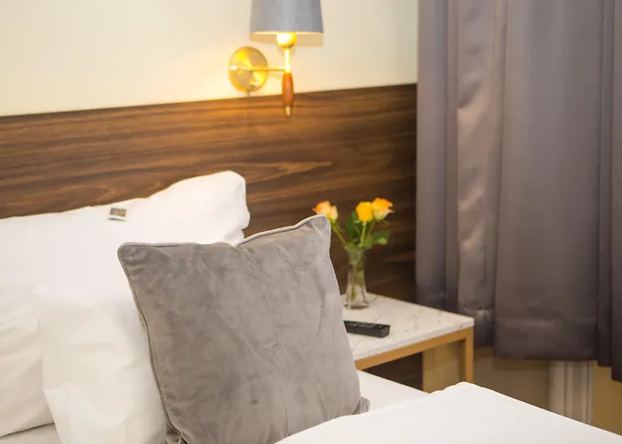 Hotel Stephansplatz I Self Check In I Ac In